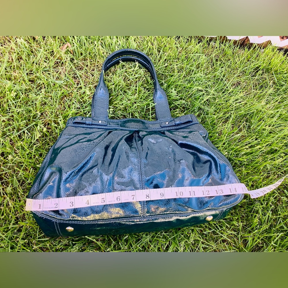 Nice COACH bag - RARE color 🌹🌹 - Picture 13 of 16